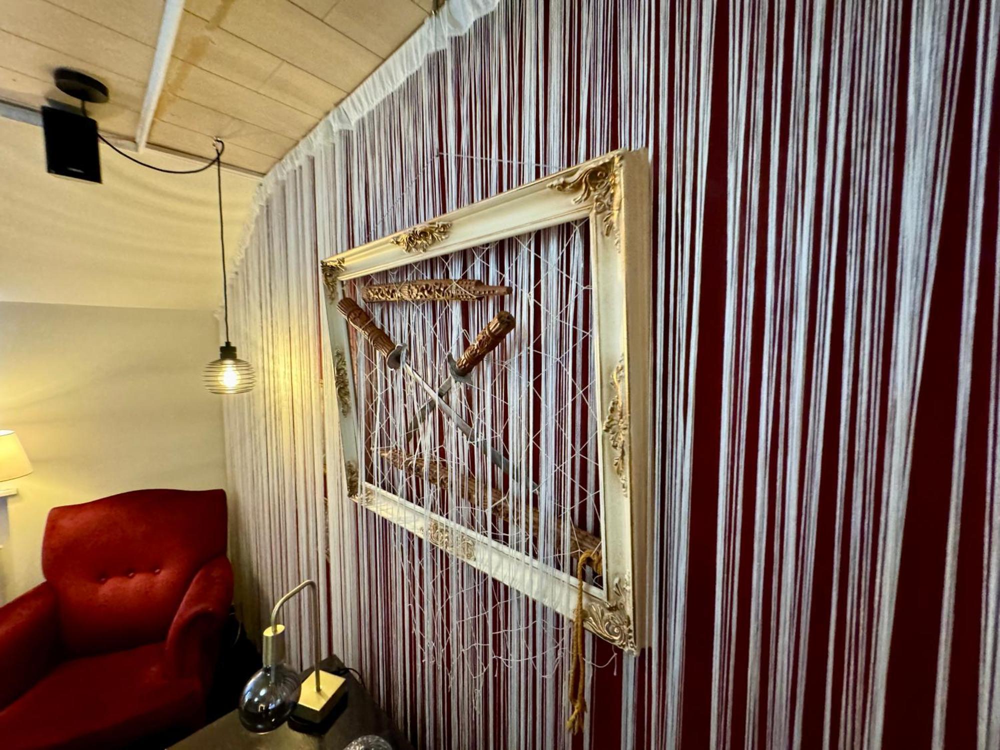 Bookeinfach Bad Ems - Private - Sauna Jacuzzi Whirlpool Swimmingpool Alahna Sup Beachvolleyball Billiards Ping Pong Cinema Theater Music Disco Ball Bbq Und Parkplaetze Eksteriør bilde