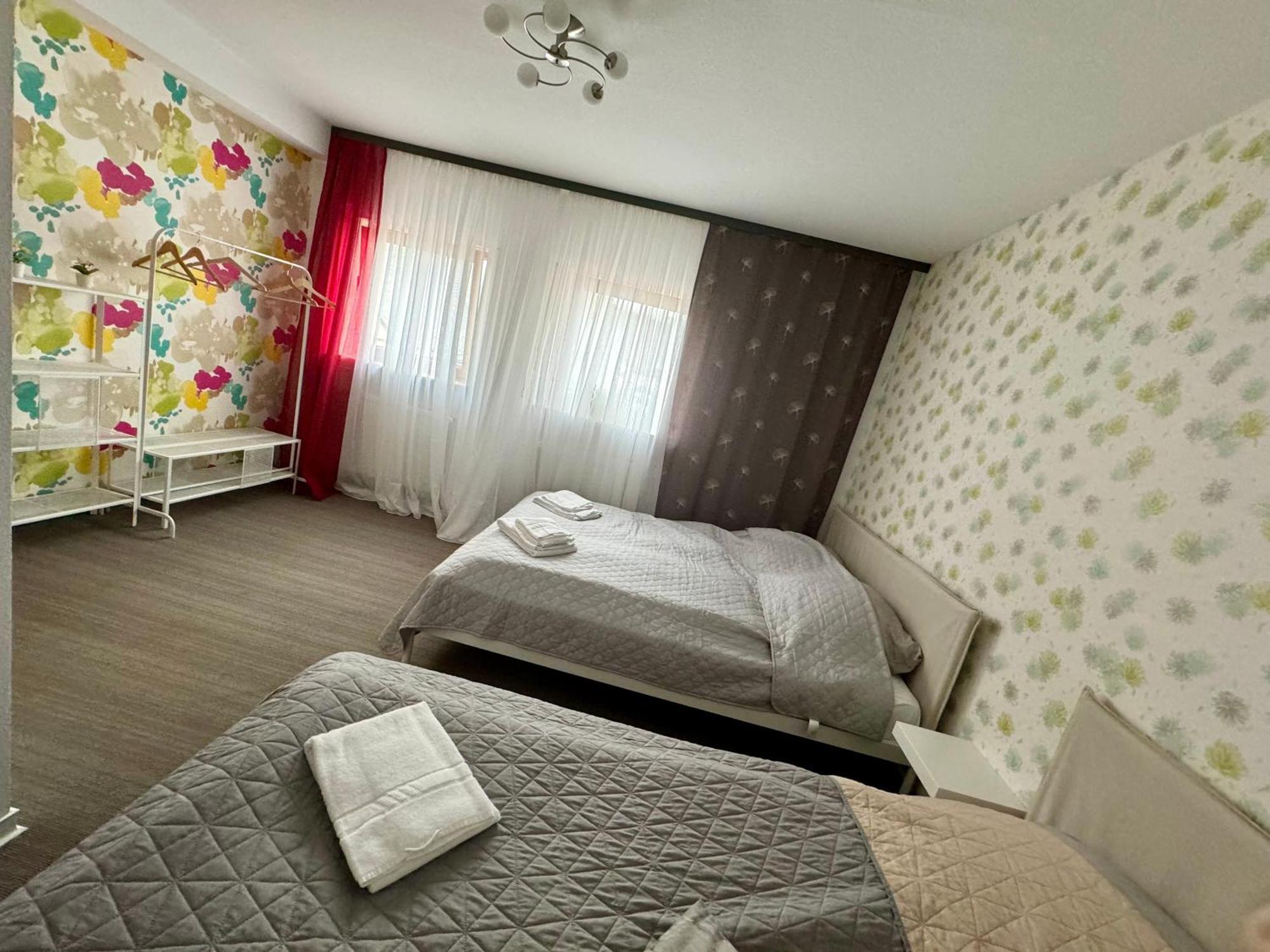 Bookeinfach Bad Ems - Private - Sauna Jacuzzi Whirlpool Swimmingpool Alahna Sup Beachvolleyball Billiards Ping Pong Cinema Theater Music Disco Ball Bbq Und Parkplaetze Eksteriør bilde