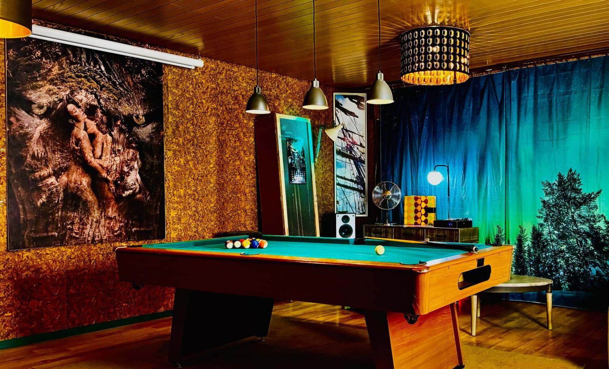 Bookeinfach Bad Ems - Private - Sauna Jacuzzi Whirlpool Swimmingpool Alahna Sup Beachvolleyball Billiards Ping Pong Cinema Theater Music Disco Ball Bbq Und Parkplaetze Eksteriør bilde