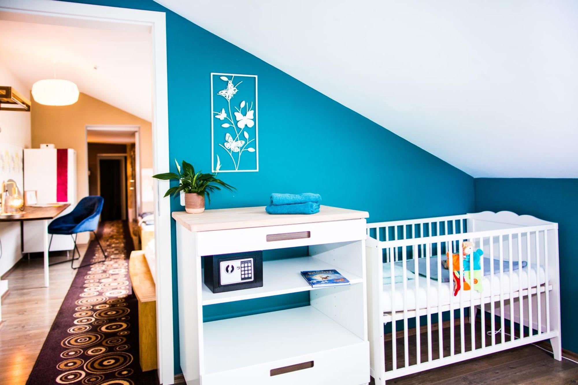 Bookeinfach Bad Ems - Private - Sauna Jacuzzi Whirlpool Swimmingpool Alahna Sup Beachvolleyball Billiards Ping Pong Cinema Theater Music Disco Ball Bbq Und Parkplaetze Eksteriør bilde