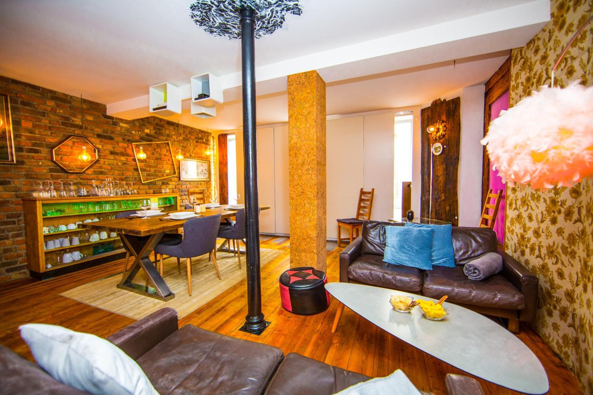 Bookeinfach Bad Ems - Private - Sauna Jacuzzi Whirlpool Swimmingpool Alahna Sup Beachvolleyball Billiards Ping Pong Cinema Theater Music Disco Ball Bbq Und Parkplaetze Eksteriør bilde