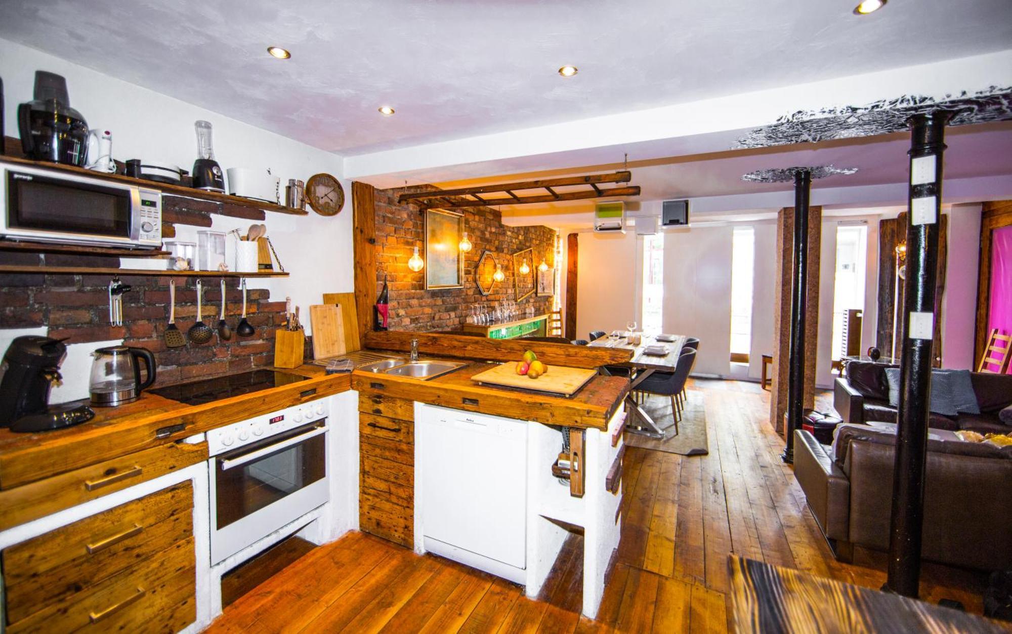 Bookeinfach Bad Ems - Private - Sauna Jacuzzi Whirlpool Swimmingpool Alahna Sup Beachvolleyball Billiards Ping Pong Cinema Theater Music Disco Ball Bbq Und Parkplaetze Eksteriør bilde