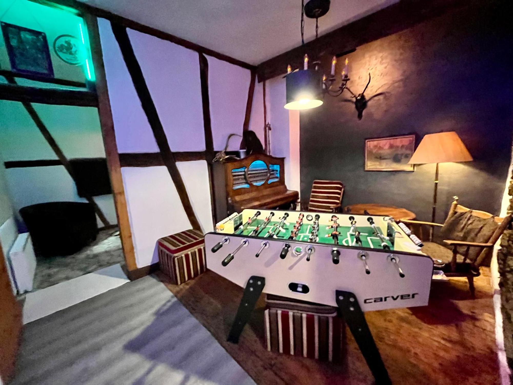 Bookeinfach Bad Ems - Private - Sauna Jacuzzi Whirlpool Swimmingpool Alahna Sup Beachvolleyball Billiards Ping Pong Cinema Theater Music Disco Ball Bbq Und Parkplaetze Eksteriør bilde