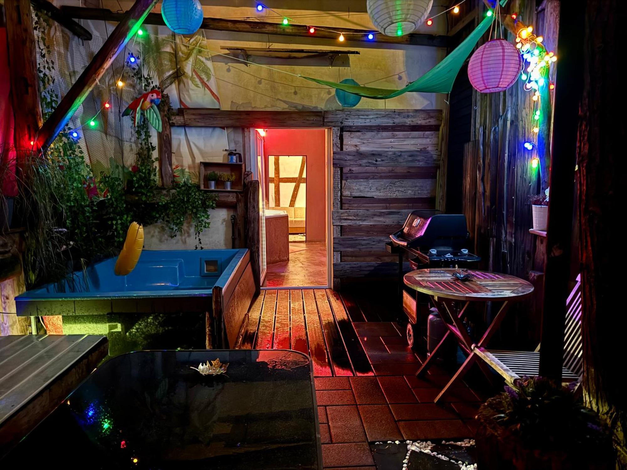 Bookeinfach Bad Ems - Private - Sauna Jacuzzi Whirlpool Swimmingpool Alahna Sup Beachvolleyball Billiards Ping Pong Cinema Theater Music Disco Ball Bbq Und Parkplaetze Eksteriør bilde