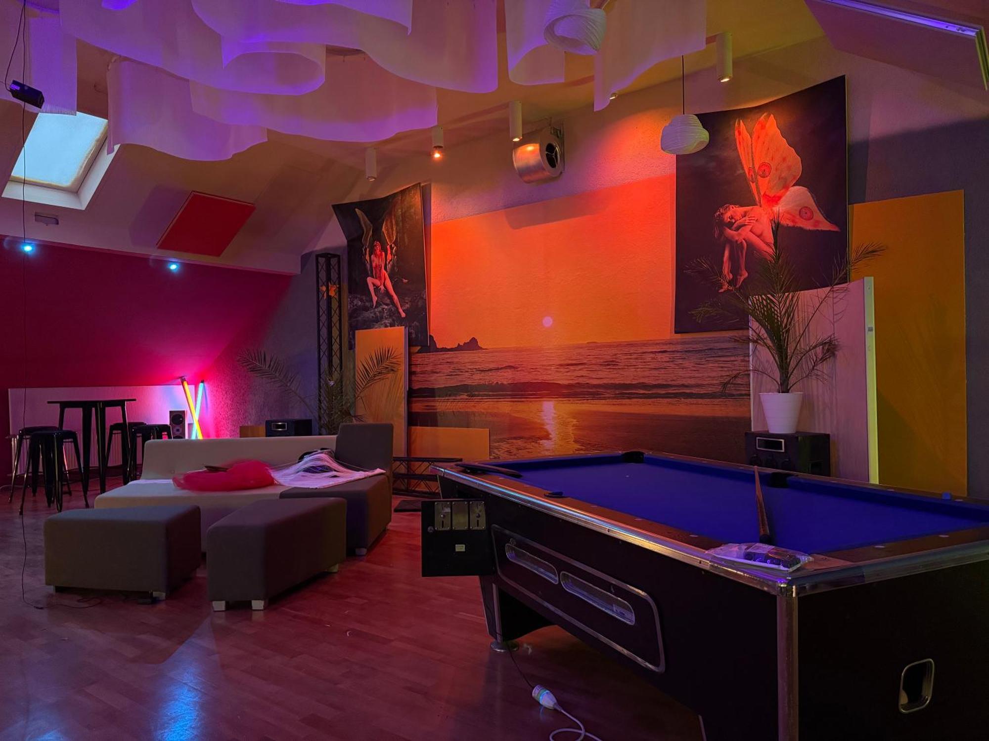 Bookeinfach Bad Ems - Private - Sauna Jacuzzi Whirlpool Swimmingpool Alahna Sup Beachvolleyball Billiards Ping Pong Cinema Theater Music Disco Ball Bbq Und Parkplaetze Leilighet Eksteriør bilde