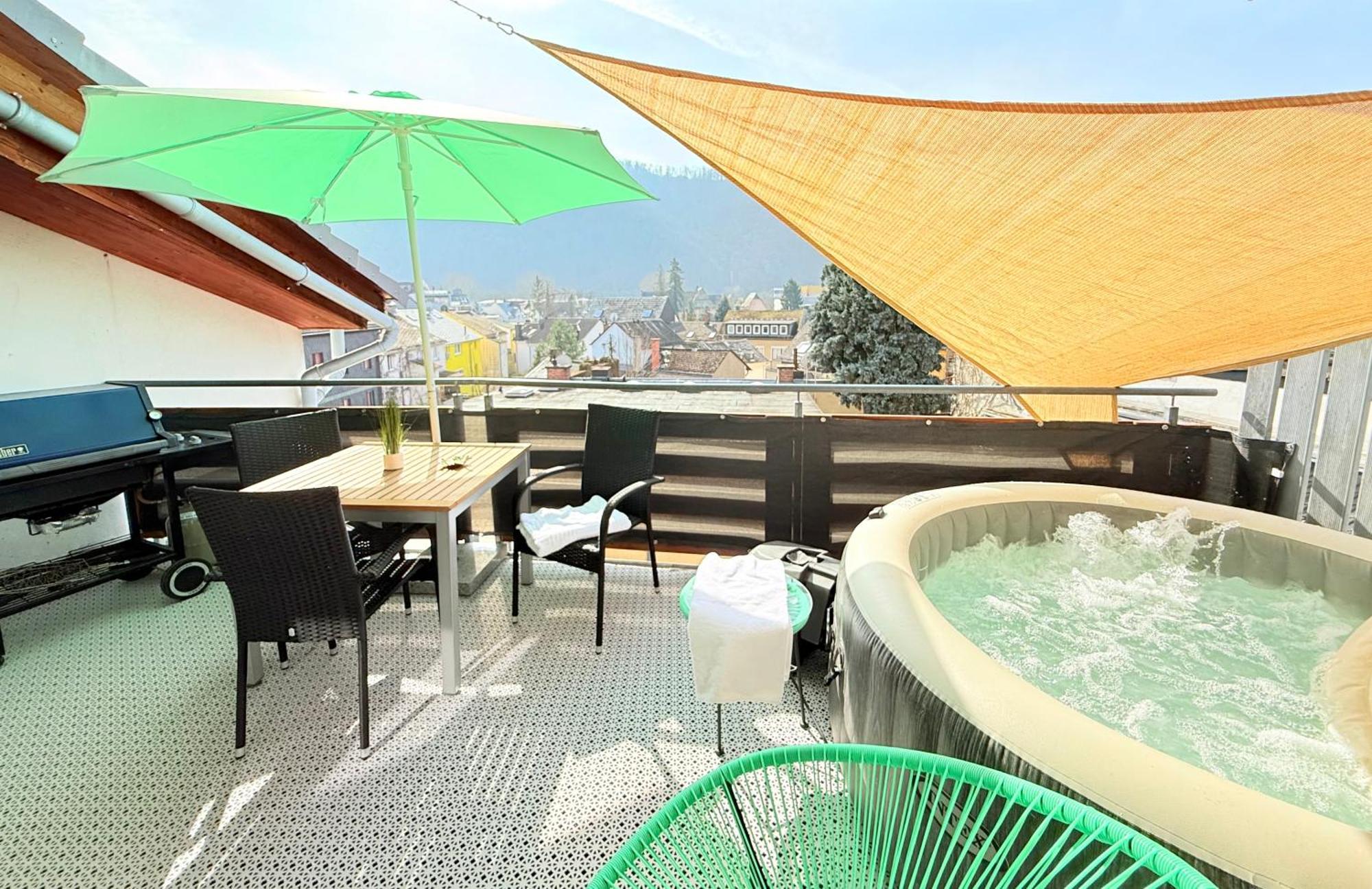 Bookeinfach Bad Ems - Private - Sauna Jacuzzi Whirlpool Swimmingpool Alahna Sup Beachvolleyball Billiards Ping Pong Cinema Theater Music Disco Ball Bbq Und Parkplaetze Leilighet Eksteriør bilde