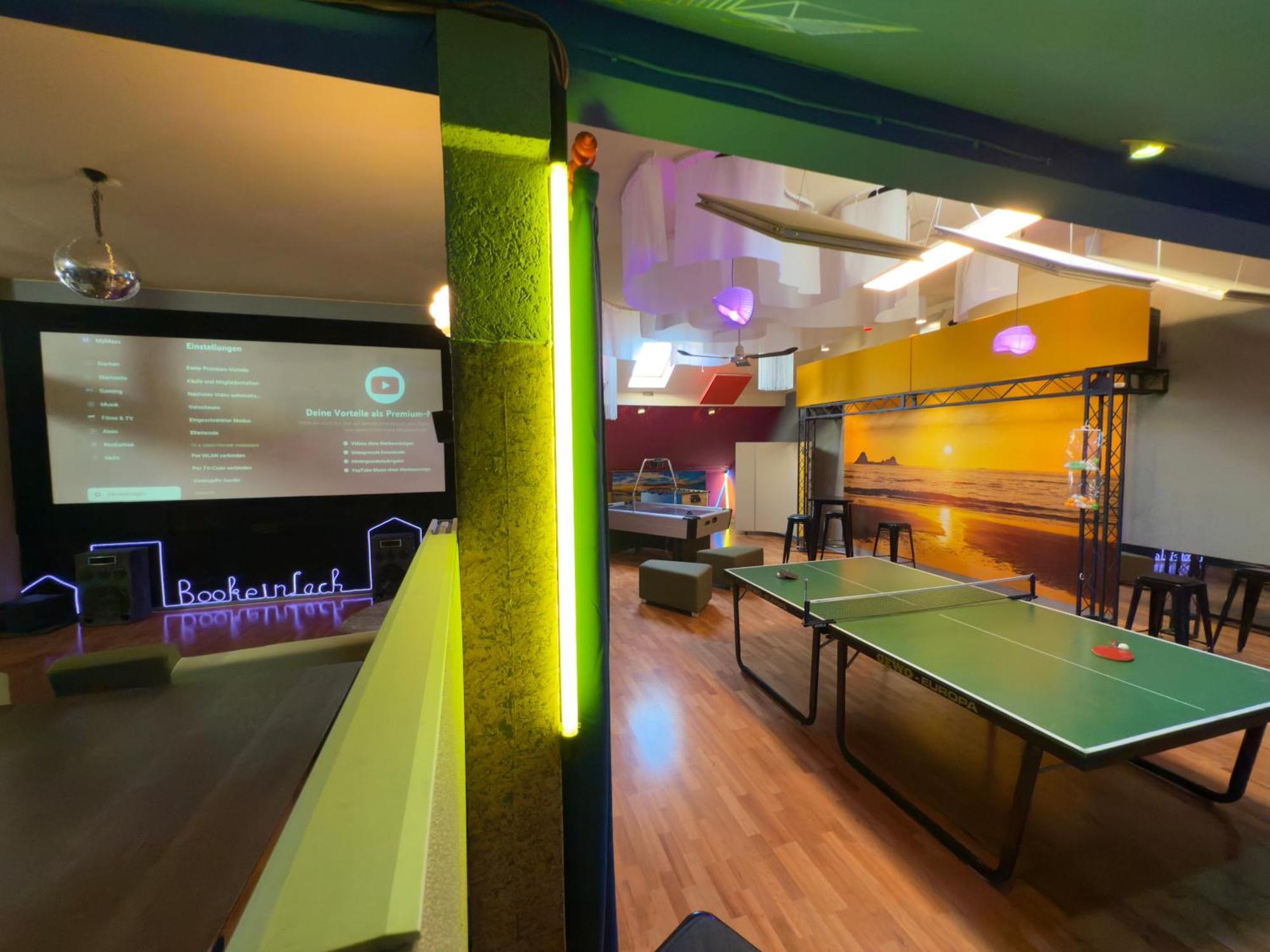 Bookeinfach Bad Ems - Private - Sauna Jacuzzi Whirlpool Swimmingpool Alahna Sup Beachvolleyball Billiards Ping Pong Cinema Theater Music Disco Ball Bbq Und Parkplaetze Eksteriør bilde
