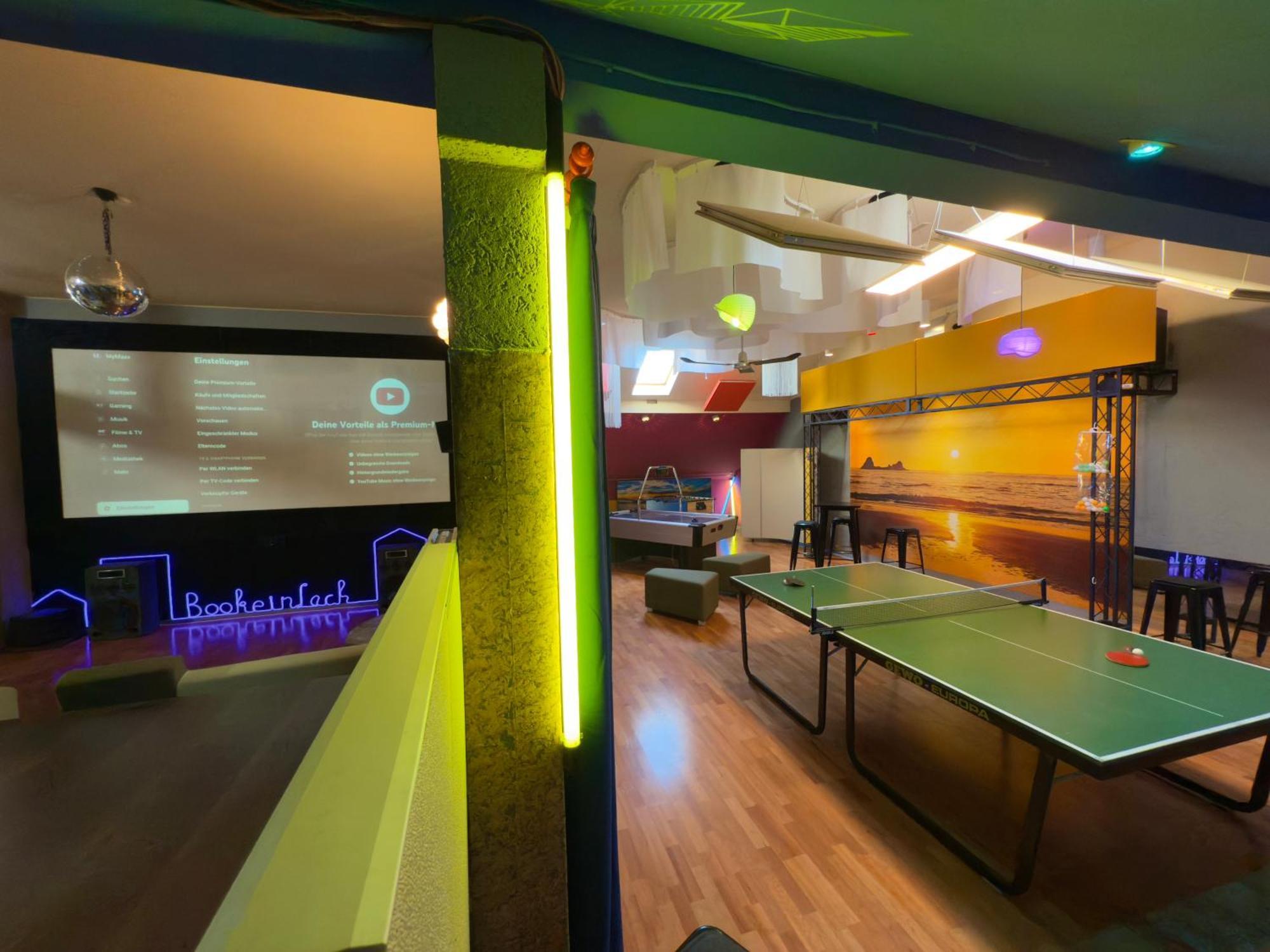 Bookeinfach Bad Ems - Private - Sauna Jacuzzi Whirlpool Swimmingpool Alahna Sup Beachvolleyball Billiards Ping Pong Cinema Theater Music Disco Ball Bbq Und Parkplaetze Eksteriør bilde